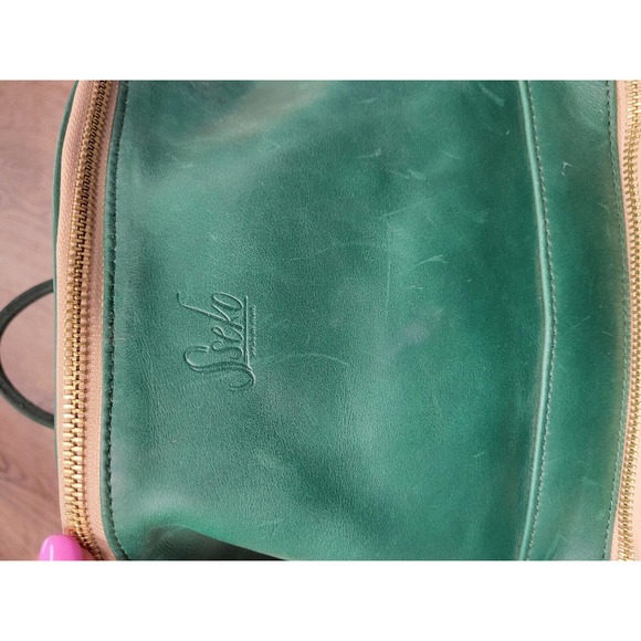 Sseko Designs Genuine Leather Green Crescent Convertible Crossbody Backpack Purs - Picture 8 of 9